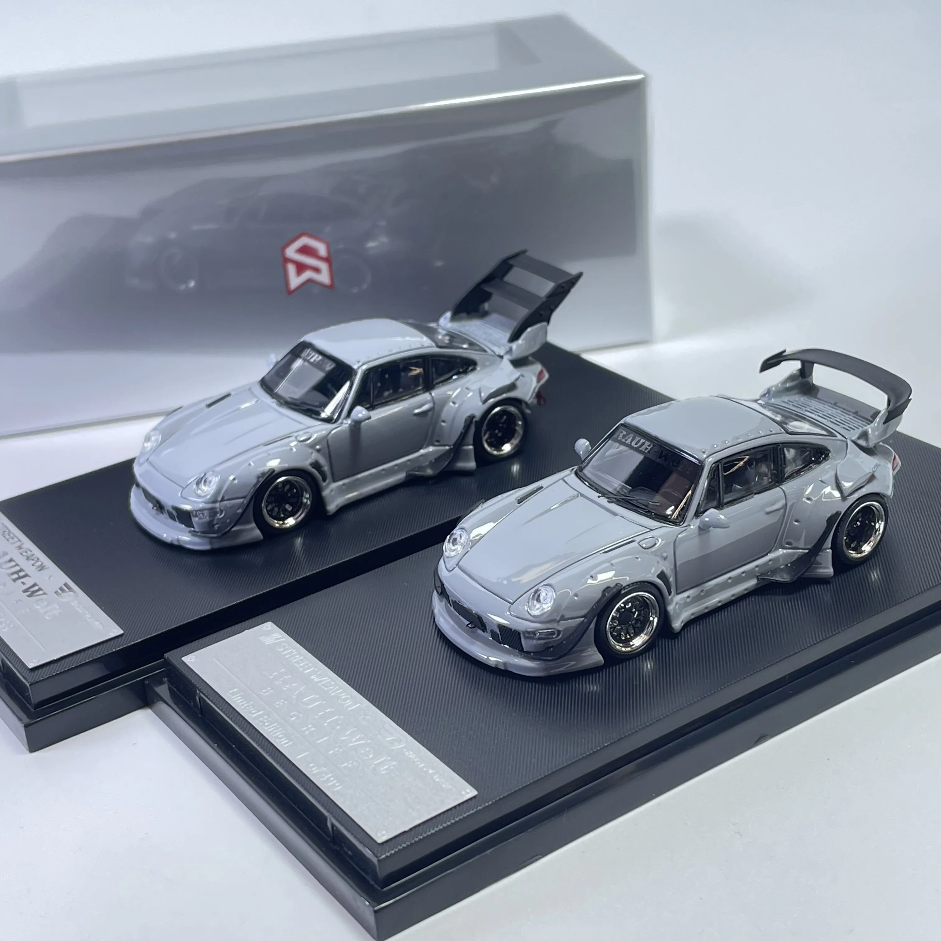 SW 993 Cement Gray 1:64 Alloy Car Model Simulation Ornament High-End Limited Edition Collection
SW 993 Cement Gray 1:64 Alloy Car Model Simulation Ornament High-End Limited Edition Collection