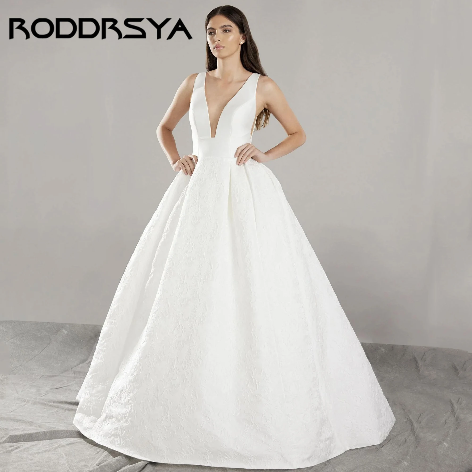 Princess V-Neck Sleeveless Sexy Jacquard Bridal Dress Applique Wedding Dresses Luxury Vestido De Noiva Marriage 2025 Customized
Princess V-Neck Sleeveless Sexy Jacquard Bridal Dress Applique Wedding Dresses Luxury Vestido De Noiva Marriage 2025 Customized