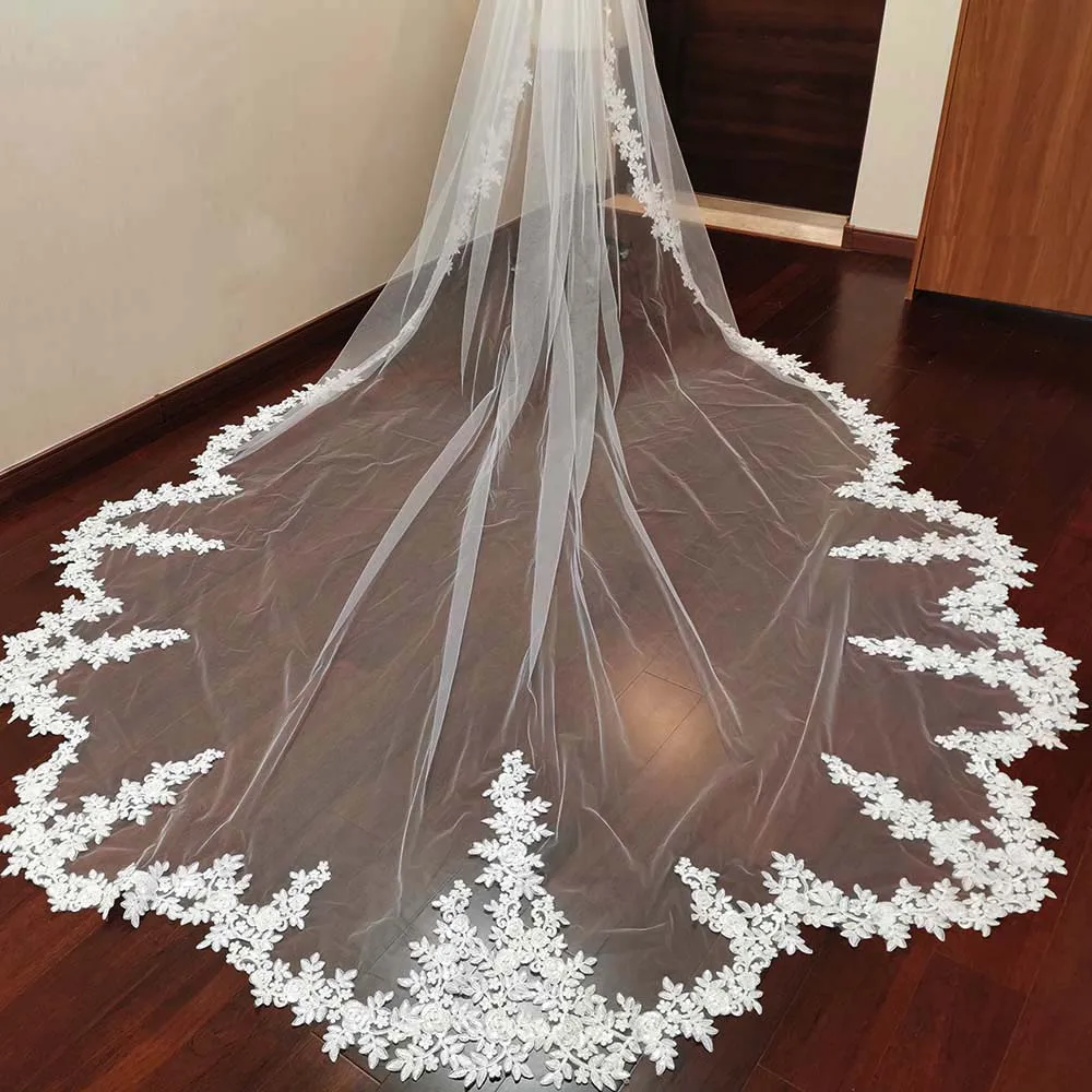 Customized Royal Scalloped Edge 3m/3.5m/4m Long Wedding Veil Lace 1 Layer High End Bridal Veil with Comb Wedding Accessories
Customized Royal Scalloped Edge 3m/3.5m/4m Long Wedding Veil Lace 1 Layer High End Bridal Veil with Comb Wedding Accessories