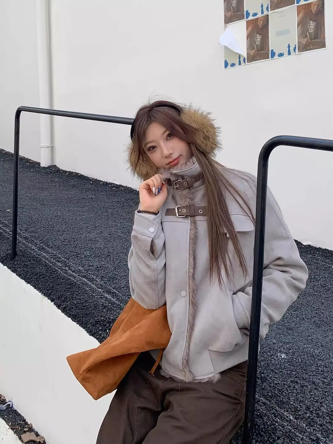 American Splicing Stand-up Collar Plush Collar Loose Coat Casual Thickened Winter Cotton Jacket
American Splicing Stand-up Collar Plush Collar Loose Coat Casual Thickened Winter Cotton Jacket