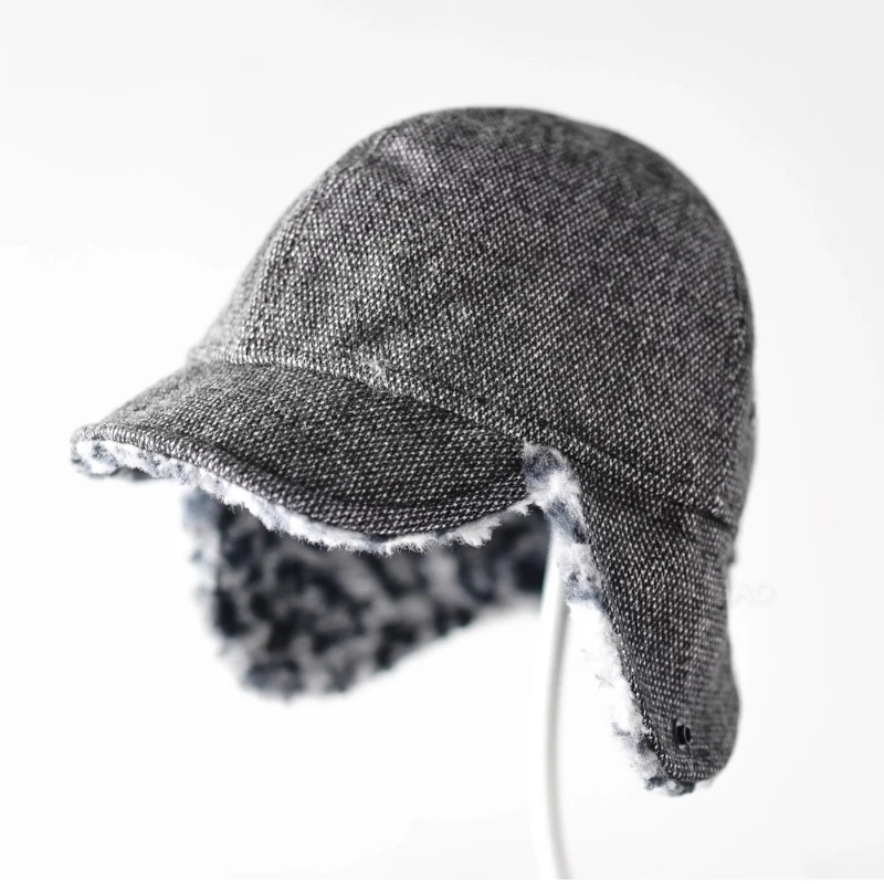 Осенне-зимняя плюшевая шапка-бомбер с леопардовым принтом для защиты ушей для мужчин и женщин, модная простая универсальная теплая шапка в виде утконоса
Осенне-зимняя плюшевая шапка-бомбер с леопардовым принтом для защиты ушей для мужчин и женщин, модная простая универсальная теплая шапка в виде утконоса