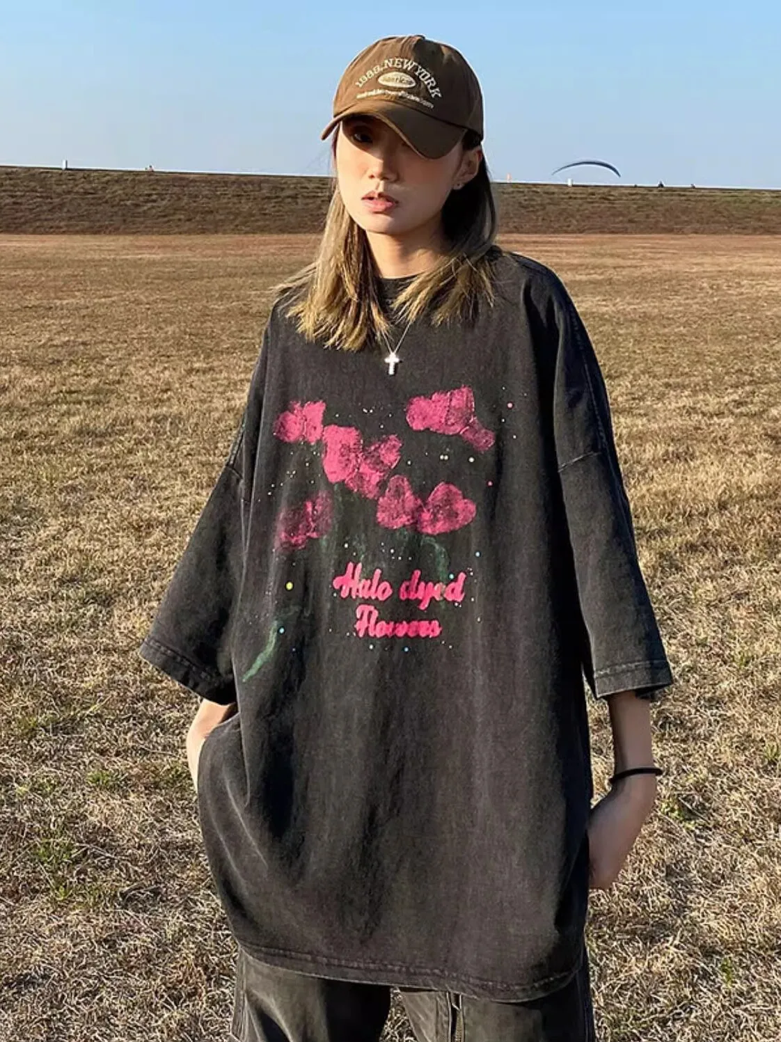 Women Gothic T-shirt Punk Tshirts Washed Dreamy Floral Printed Short Sleeved T-shirt For Men And Women Long Loose Round Neck Top
Women Gothic T-shirt Punk Tshirts Washed Dreamy Floral Printed Short Sleeved T-shirt For Men And Women Long Loose Round Neck Top