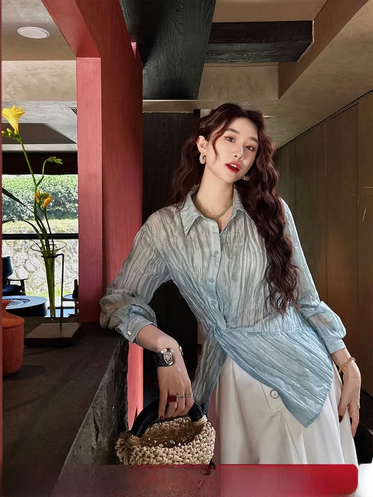 Женская блузка Sange Bla Flower из ацетатного крепа, воздушная, с завышенной талией, тонкая, для офиса, свободного кроя, с длинными рукавами, с принтом
Женская блузка Sange Bla Flower из ацетатного крепа, воздушная, с завышенной талией, тонкая, для офиса, свободного кроя, с длинными рукавами, с принтом