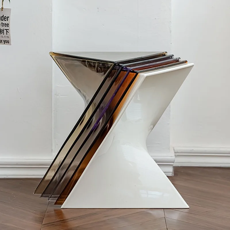 Nordic minimalist creative small coffee table modern simple small apartment corner
Nordic minimalist creative small coffee table modern simple small apartment corner