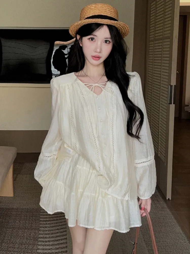 Retro Lace Splice V-Neck Long Sleeve Sun Protection Top Ultra Fairy Short Skirt Gentle Wind Skirt Two-Piece Set Korean Style ...
Retro Lace Splice V-Neck Long Sleeve Sun Protection Top Ultra Fairy Short Skirt Gentle Wind Skirt Two-Piece Set Korean Style ...