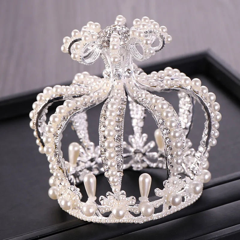 Full Circle Pearl Crown Cake Topper – Golden & Silver Birthday Cake Decorations with Rhinestones, Edible Baking Crown
Full Circle Pearl Crown Cake Topper – Golden & Silver Birthday Cake Decorations with Rhinestones, Edible Baking Crown