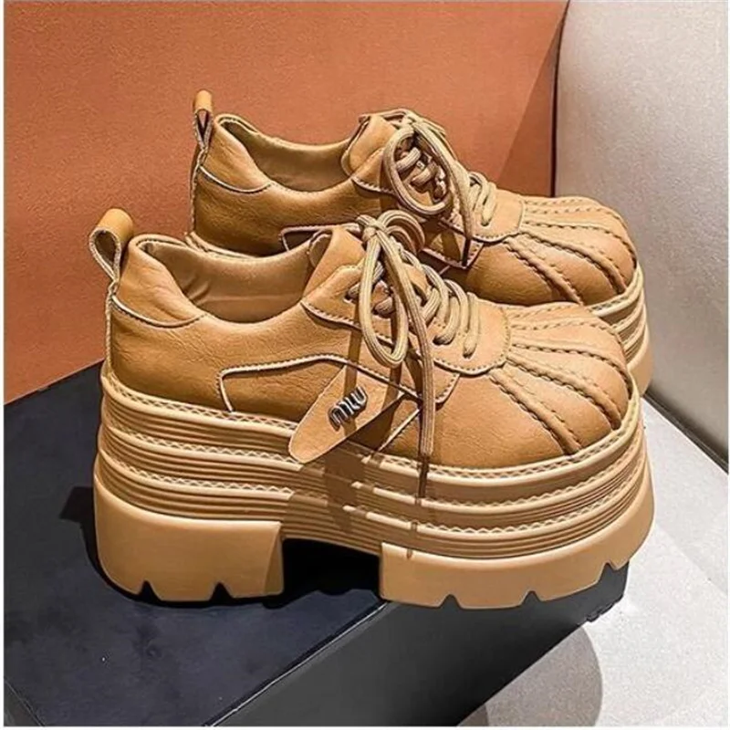 New 2025 Spring Women's Leather Sneakers High Platform Lace-up Casual Shoes Thick Sole 10CM Heels Walking Shoes Zapatos Mujer
New 2025 Spring Women's Leather Sneakers High Platform Lace-up Casual Shoes Thick Sole 10CM Heels Walking Shoes Zapatos Mujer