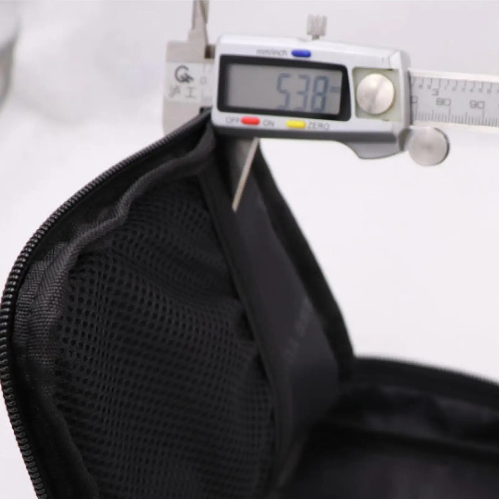 Oxford Cloth Scale Storage Bag Zipper Handbag Portable Smart Scale Travel Case with Handle for Kitchen Baking Accessories
Oxford Cloth Scale Storage Bag Zipper Handbag Portable Smart Scale Travel Case with Handle for Kitchen Baking Accessories