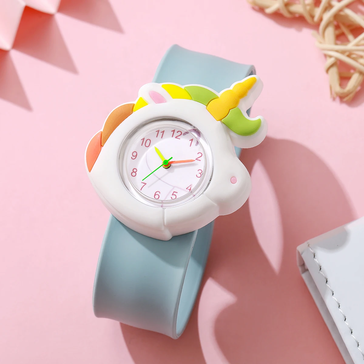 New cute fashion leisure childlike dial pointer style silicone strap watch for students
New cute fashion leisure childlike dial pointer style silicone strap watch for students