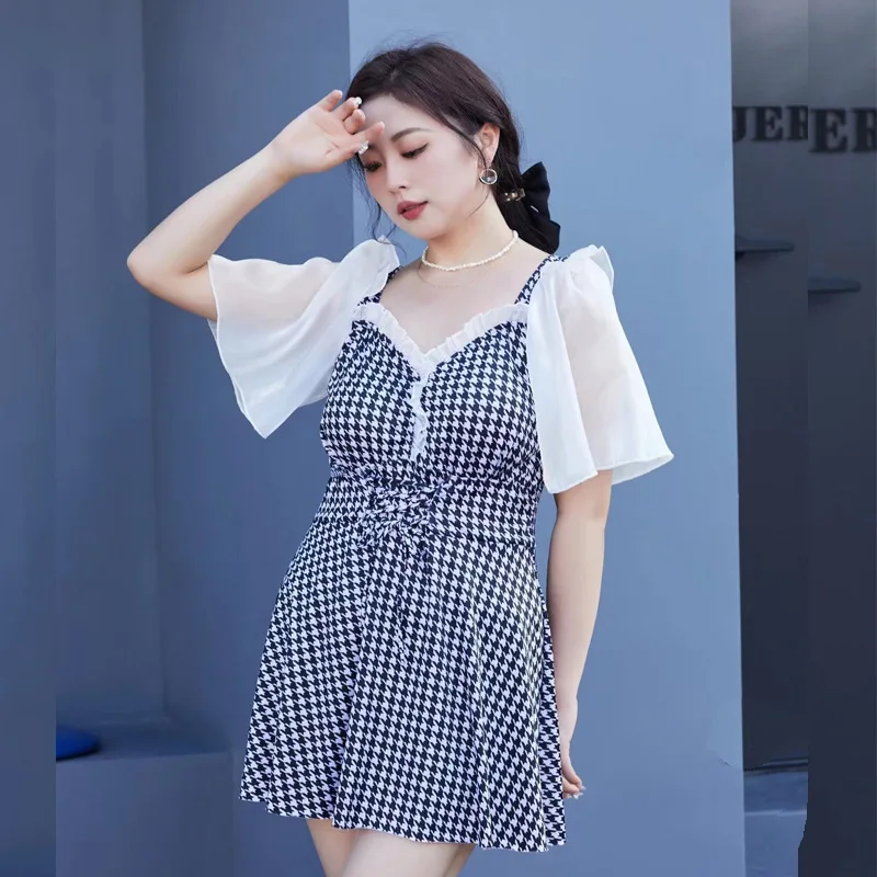 2023 New Plus Size Summer Women Print Beachwear Swimsuit Female Backless Sling Bathing Suit Female High Waist One Piece Tankini
2023 New Plus Size Summer Women Print Beachwear Swimsuit Female Backless Sling Bathing Suit Female High Waist One Piece Tankini