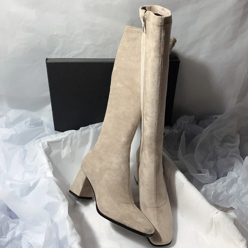 Дизайнерские осенне-зимние эластичные утягивающие женские носки, модные женские сапоги до колена на толстом каблуке с квадратным носком
Дизайнерские осенне-зимние эластичные утягивающие женские носки, модные женские сапоги до колена на толстом каблуке с квадратным носком