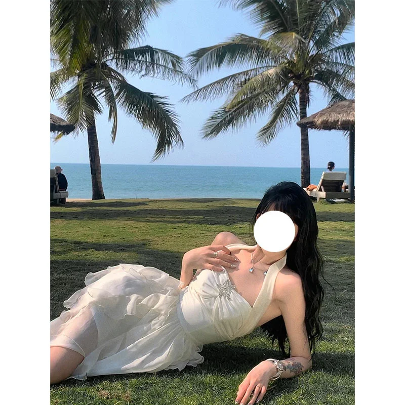 Escaping Princess Hanging Neck Dress for Women Spring New Chic Sweet and Spicy Fairy Dress for Beach Vacation Long Dress
Escaping Princess Hanging Neck Dress for Women Spring New Chic Sweet and Spicy Fairy Dress for Beach Vacation Long Dress