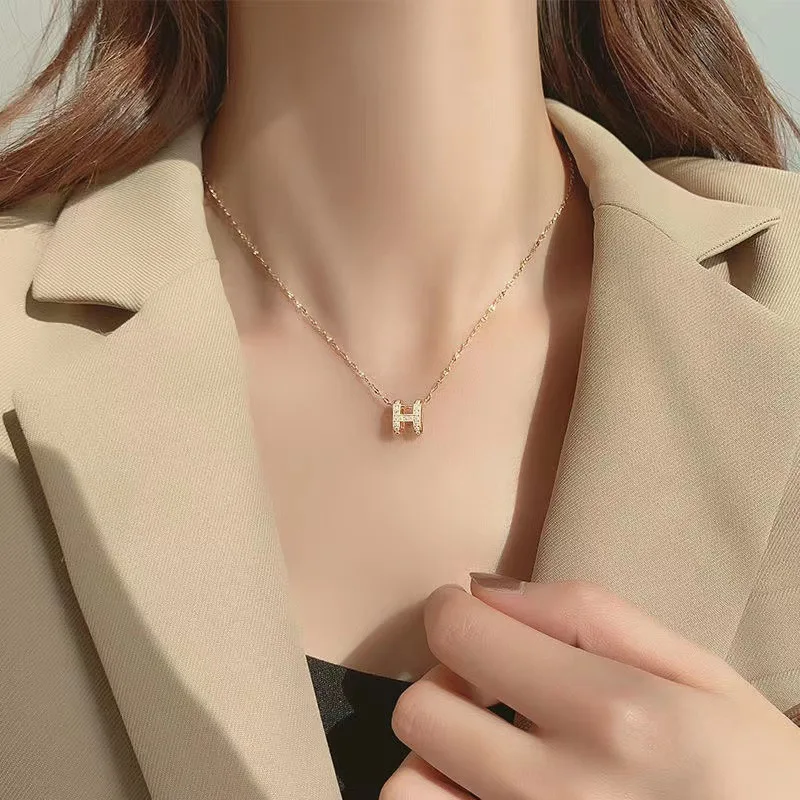Trendy 2025 Korean Viral Necklace Delicate Collarbone Chain Luxury Jewelry Women Gift
Trendy 2025 Korean Viral Necklace Delicate Collarbone Chain Luxury Jewelry Women Gift