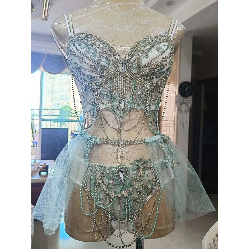 Bar Nightclub Rhinestones Beading Bikini Gogo Costume Women Dancer Team Pole Dance Clothes Sexy Club Show Festival Rave Outfits
Bar Nightclub Rhinestones Beading Bikini Gogo Costume Women Dancer Team Pole Dance Clothes Sexy Club Show Festival Rave Outfits