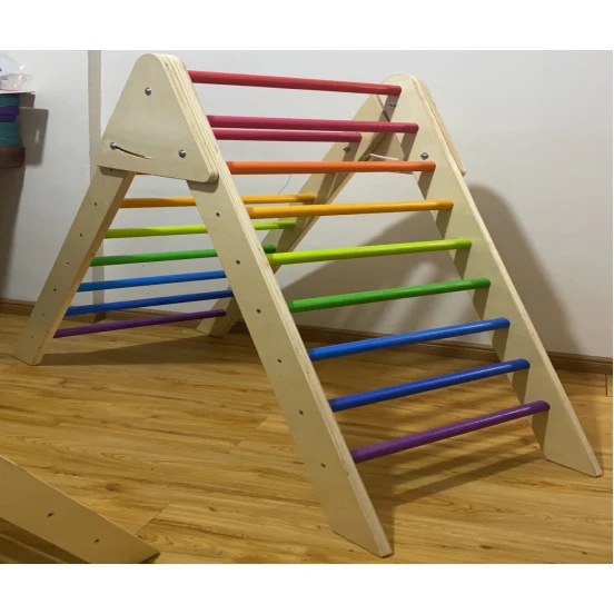 Деревянный игровой комплекс для дома: большой цветной скалодром для детей
Деревянный игровой комплекс для дома: большой цветной скалодром для детей