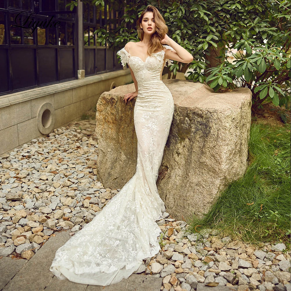Liyuke Elegant Mermaid Wedding Dress Illusion Neck Embroidery Appliques Trumpet Bridal Gowns
Liyuke Elegant Mermaid Wedding Dress Illusion Neck Embroidery Appliques Trumpet Bridal Gowns