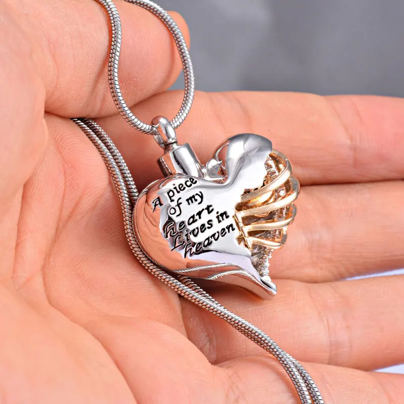 Engravable Heart Locket Gift – 316L Stainless Steel Ashes Keepsake for Family | Funeral Memorial & Parent/Grandparent Sympathy
Engravable Heart Locket Gift – 316L Stainless Steel Ashes Keepsake for Family | Funeral Memorial & Parent/Grandparent Sympathy