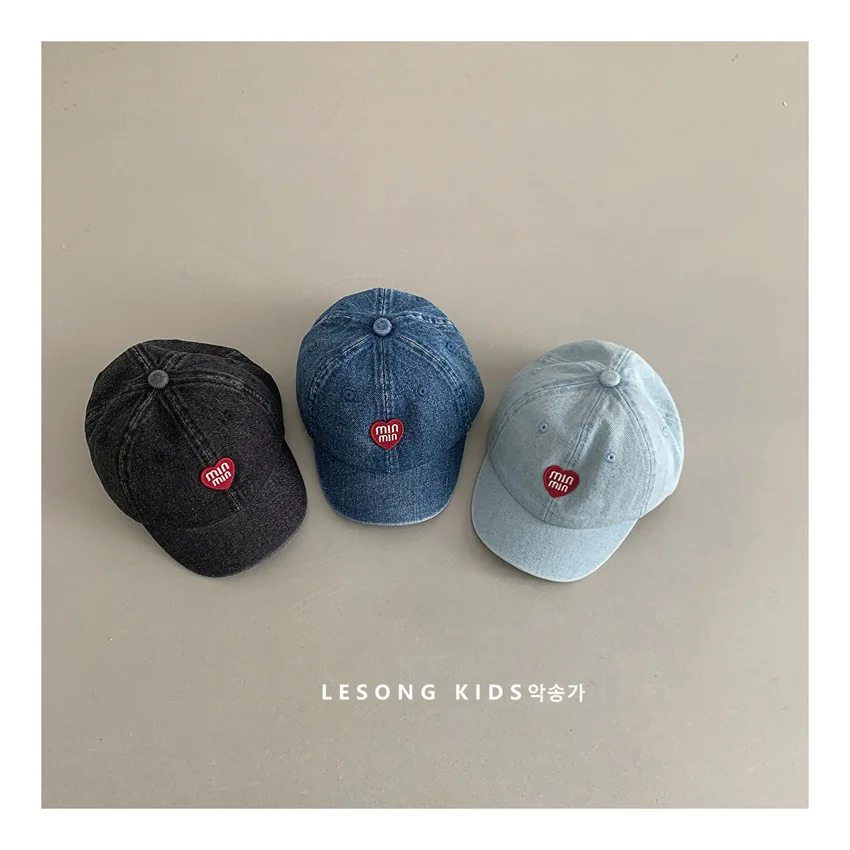 Kids Baseball Caps Hats Baby Duck Tongue Hat Spring Autumn Cowboy Sunscreen Hat Children's Love Baseball Hat
Kids Baseball Caps Hats Baby Duck Tongue Hat Spring Autumn Cowboy Sunscreen Hat Children's Love Baseball Hat