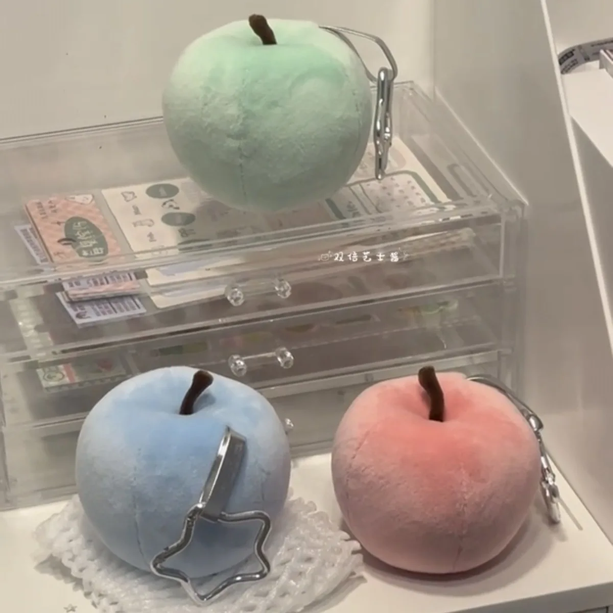 Новый милый плюшевый брелок-подвеска для школьного рюкзака, простой синий/розовый/зеленый плюшевый брелок-подвеска, креативный подарок для друзей
Новый милый плюшевый брелок-подвеска для школьного рюкзака, простой синий/розовый/зеленый плюшевый брелок-подвеска, креативный подарок для друзей