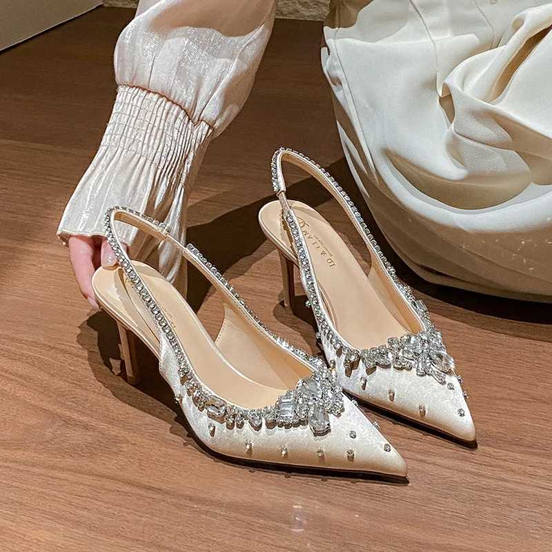 Women Pumps Luxury Rhinestone Silk High Heeled Sandals Temperament Pointed Stiletto Heels Single Shoes Banquet Party Dress Heels
Women Pumps Luxury Rhinestone Silk High Heeled Sandals Temperament Pointed Stiletto Heels Single Shoes Banquet Party Dress Heels