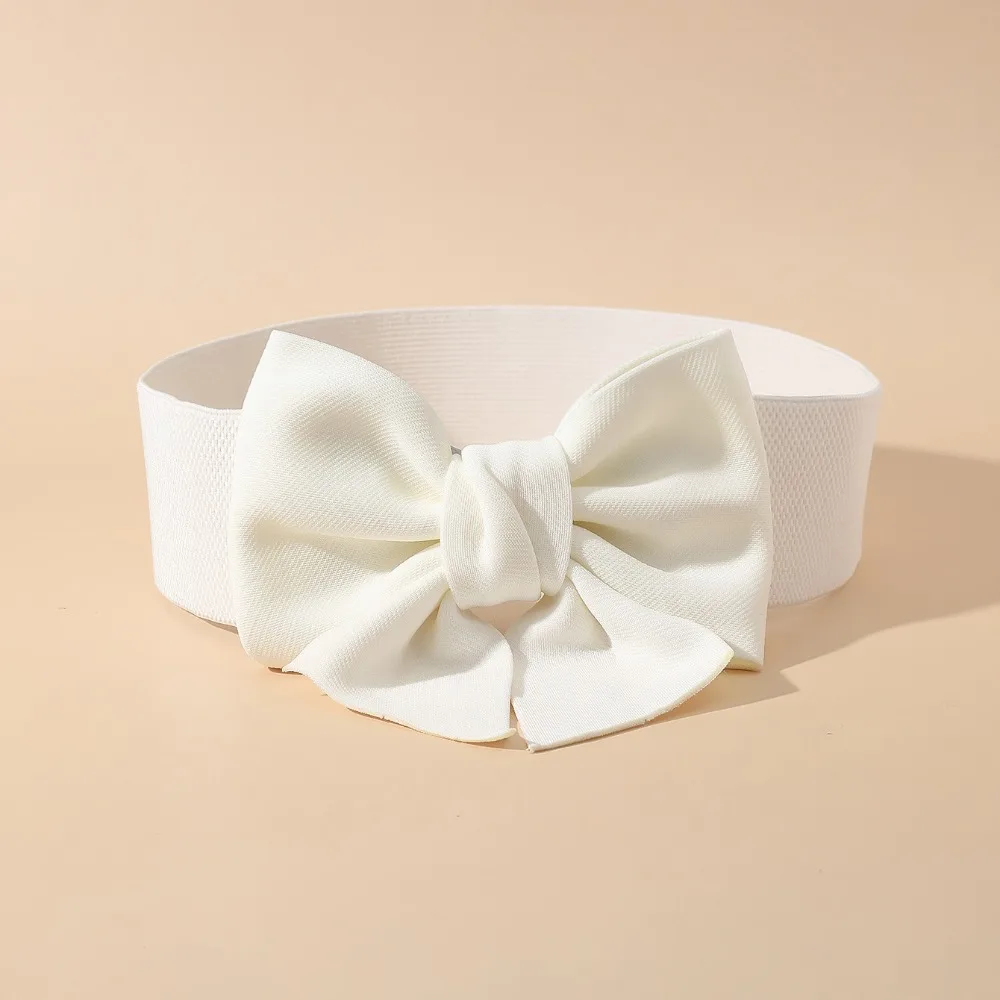 Элегантный широкий пояс с бантом, однотонный, эластичный, регулируемый, для украшения платьев и одежды, аксессуар для декора.
Элегантный широкий пояс с бантом, однотонный, эластичный, регулируемый, для украшения платьев и одежды, аксессуар для декора.