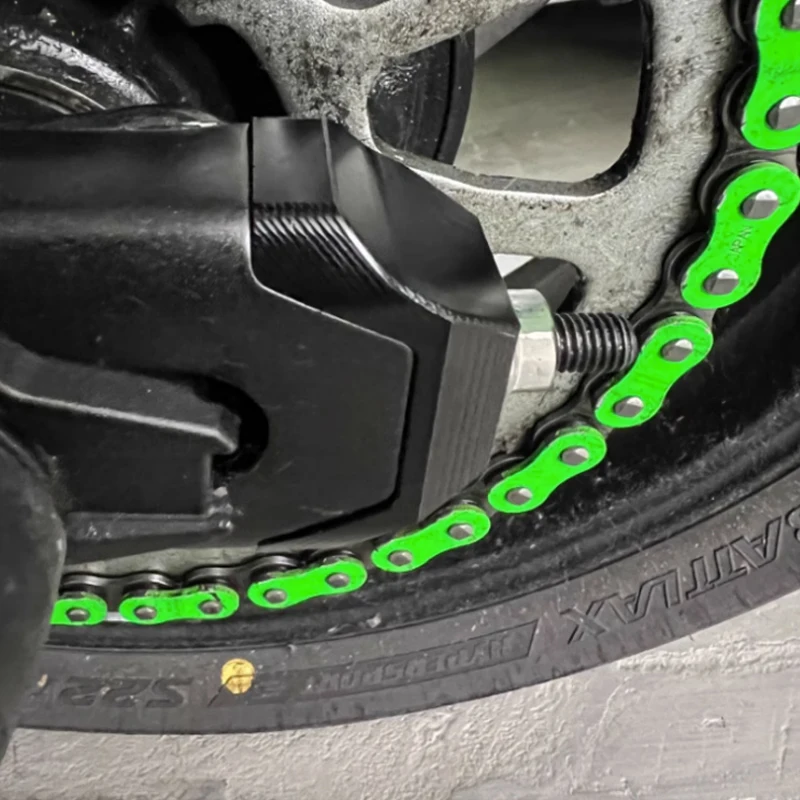Aluminum Alloy Rear Swingarm Chain Adjuster Suitable For Kawasaki Z650 Ninja650 17-23
Aluminum Alloy Rear Swingarm Chain Adjuster Suitable For Kawasaki Z650 Ninja650 17-23