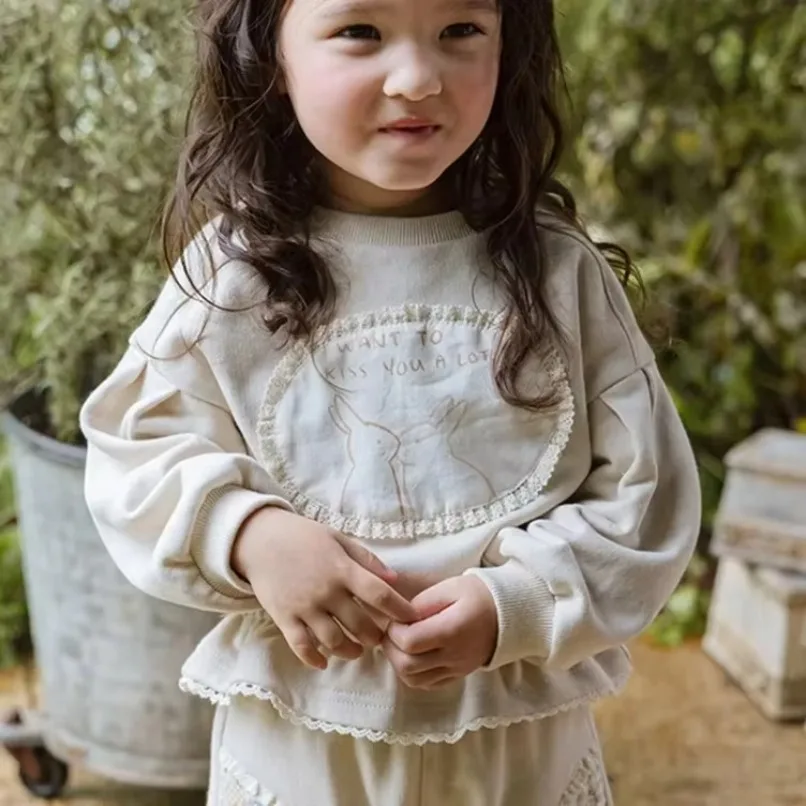New Children Sweater Strawberry Korean 2025 Girls' Sweatershirt Cute Little Rabbit Pullover Autumn Tops
New Children Sweater Strawberry Korean 2025 Girls' Sweatershirt Cute Little Rabbit Pullover Autumn Tops