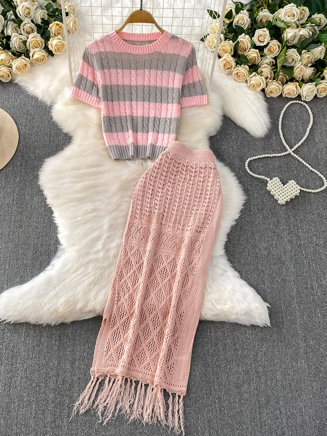 Ele Knitted T-irt And Long Skirt Set round Ne Hollow out Fringed Striped Top with High Waist Holiday Sle Dr
Ele Knitted T-irt And Long Skirt Set round Ne Hollow out Fringed Striped Top with High Waist Holiday Sle Dr