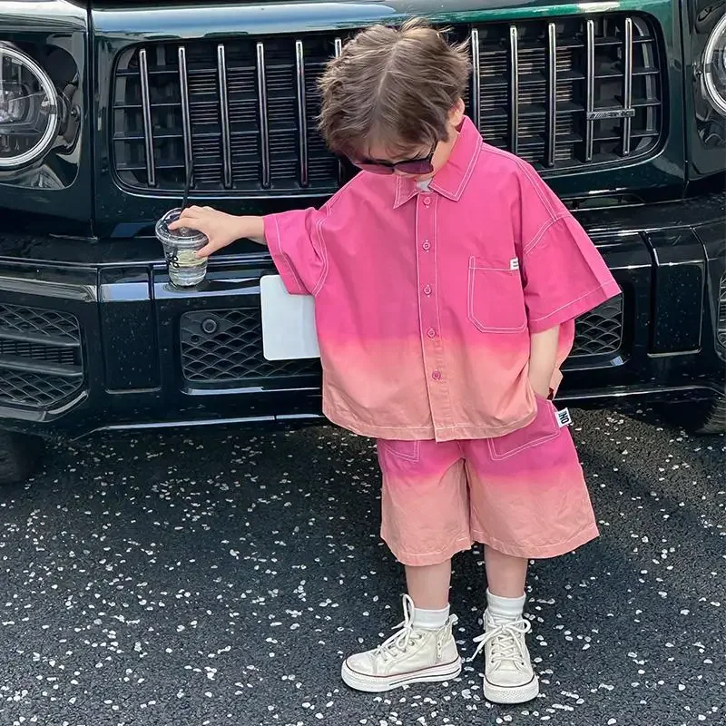 Boys' Sets Button Shirt Shorts Two-piece Suits Summer Korea Handsome Gradual Colorful Fashion Street Children's Sports Clothes
Boys' Sets Button Shirt Shorts Two-piece Suits Summer Korea Handsome Gradual Colorful Fashion Street Children's Sports Clothes