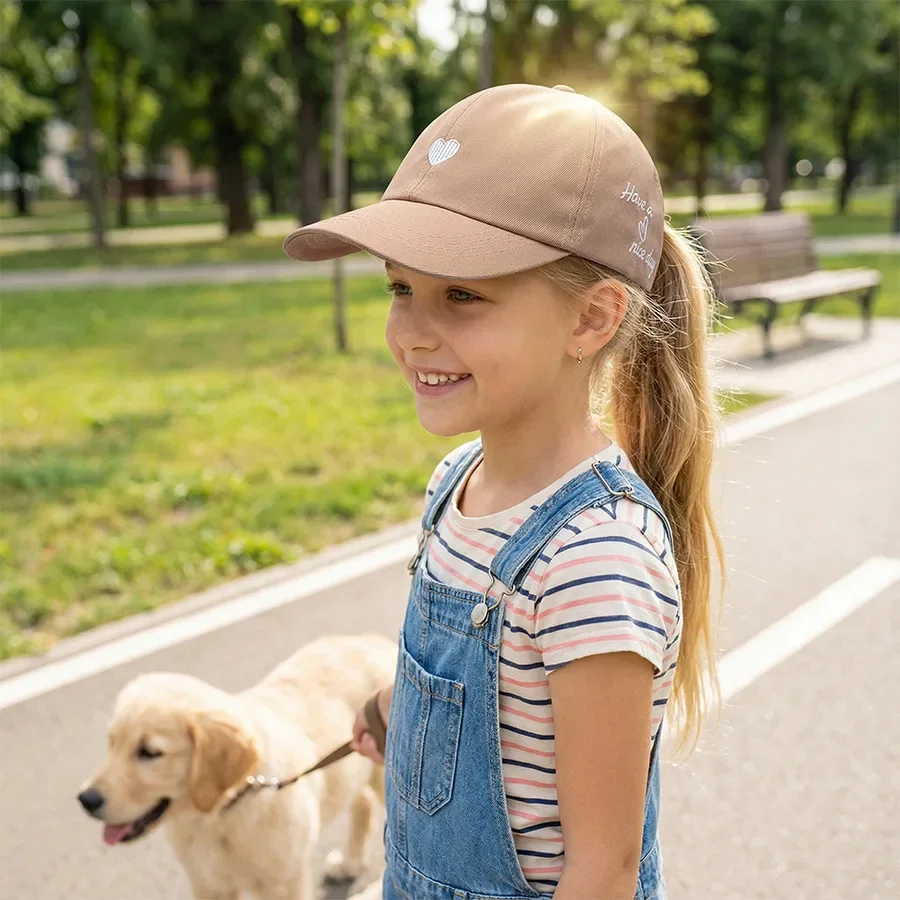 Girl High Ponytail Children's Baseball Cap Love Heart Embroidery Soft Sun Hat Cotton Solid Color Baby Peaked Cap 4-12 Years
Girl High Ponytail Children's Baseball Cap Love Heart Embroidery Soft Sun Hat Cotton Solid Color Baby Peaked Cap 4-12 Years