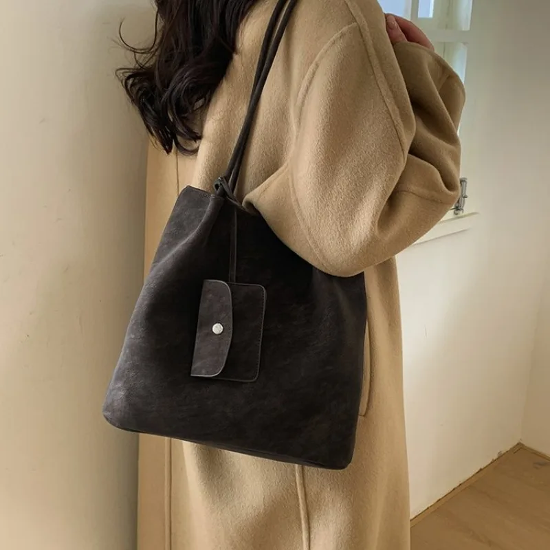 Women's Casual Style Suede Drawstring Tote Bag, Ideal for Daily Use, School Commute, Weekend Outings & Shopping Handbag
Women's Casual Style Suede Drawstring Tote Bag, Ideal for Daily Use, School Commute, Weekend Outings & Shopping Handbag