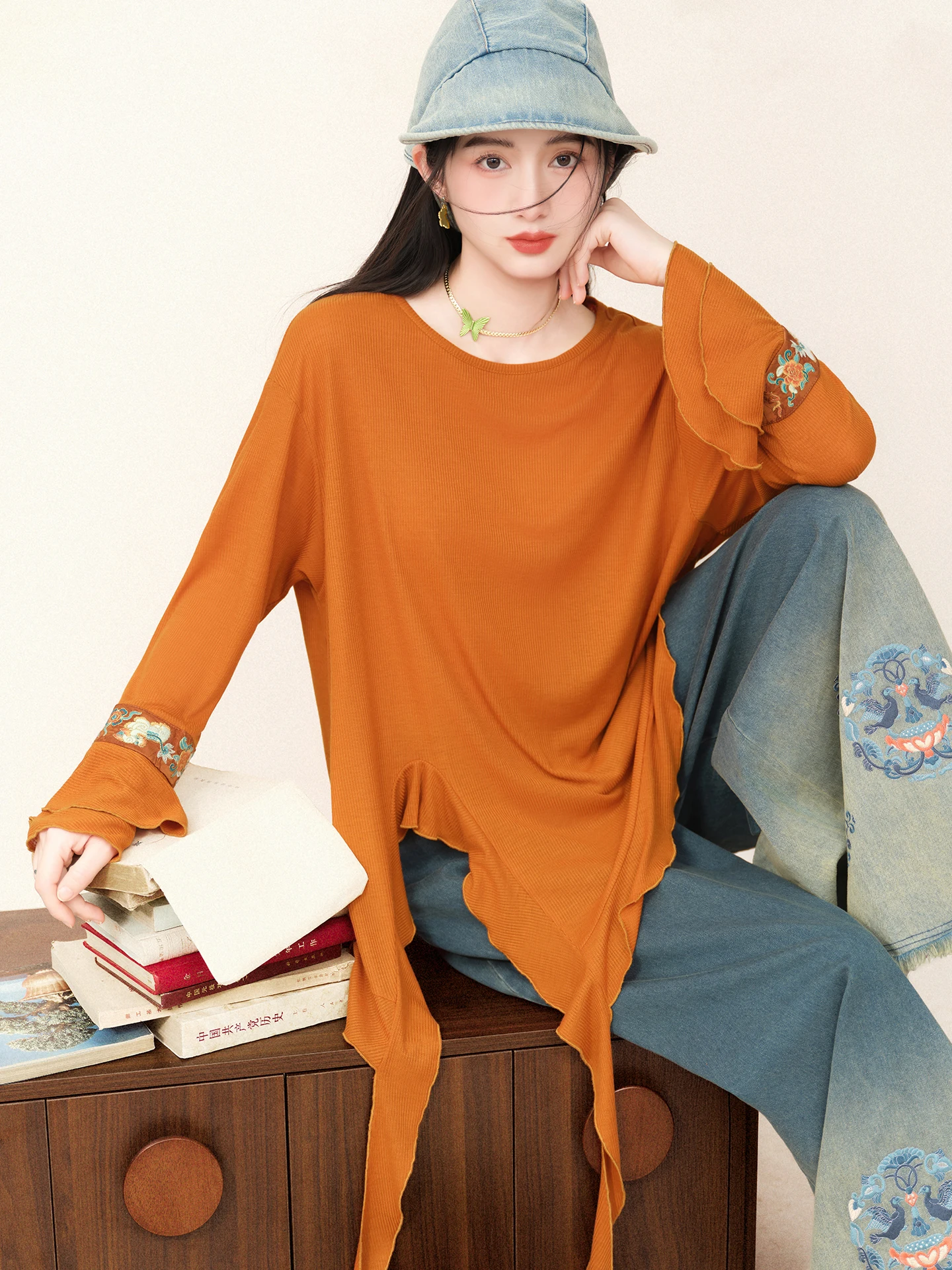 Loose Elastic Knitted T-irt Women's Pure Color Spring New Sle Retro Sle Embroidery Casual Long Sve round Ne Top
Loose Elastic Knitted T-irt Women's Pure Color Spring New Sle Retro Sle Embroidery Casual Long Sve round Ne Top