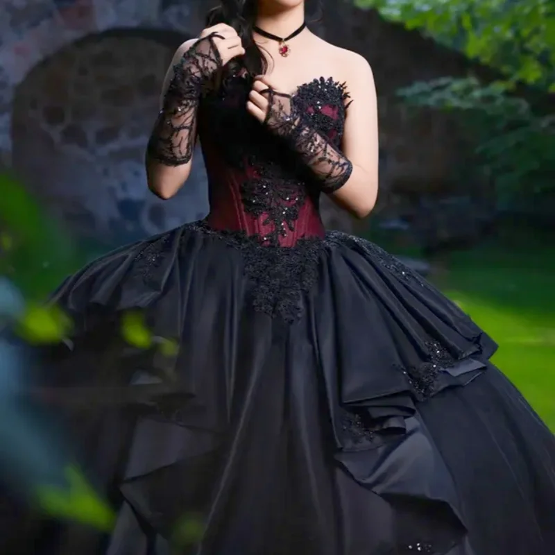 Black Quinceanera Dress off-shoulder Sequin crystal decal layering Long tail vestidos de 15 Quinceanera Customize
Black Quinceanera Dress off-shoulder Sequin crystal decal layering Long tail vestidos de 15 Quinceanera Customize