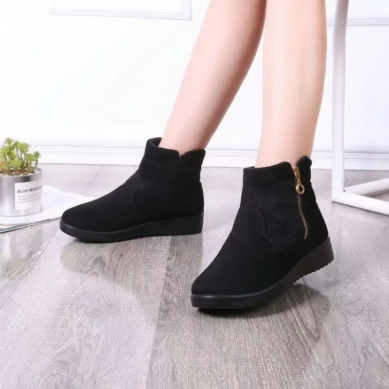2025 Новые зимние женские зимние ботинки с круглым носком в корейском стиле — хлопковые ботинки с плюшевой подкладкой на боковой молнии, повседневные универсальные теплые ботинки
2025 Новые зимние женские зимние ботинки с круглым носком в корейском стиле — хлопковые ботинки с плюшевой подкладкой на боковой молнии, повседневные универсальные теплые ботинки