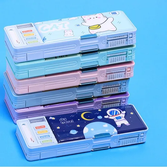 Многофункциональная коробка для канцелярских принадлежностей большой емкости для учащихся начальной школы, детский пластиковый пенал с героями мультфильмов, подарок
Многофункциональная коробка для канцелярских принадлежностей большой емкости для учащихся начальной школы, детский пластиковый пенал с героями мультфильмов, подарок