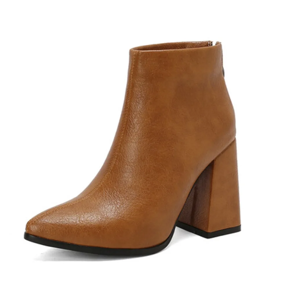 Женские модные новые ботильоны Zapatos De Mujer 2024, пикантные модные ботинки на платформе и каблуке, осенне-зимние короткие ботинки, обувь T633
Женские модные новые ботильоны Zapatos De Mujer 2024, пикантные модные ботинки на платформе и каблуке, осенне-зимние короткие ботинки, обувь T633