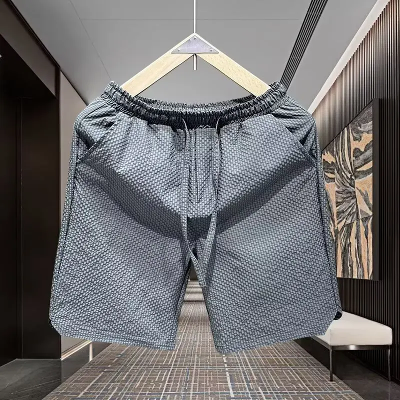 Молодежные свободные спортивные шорты, мужские летние новые быстросохнущие универсальные повседневные брюки пять четвертей 
Молодежные свободные спортивные шорты, мужские летние новые быстросохнущие универсальные повседневные брюки пять четвертей