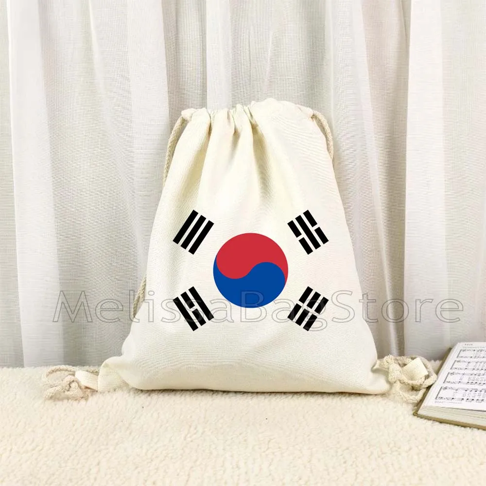 KPOP South Korea Flag Seoul Ulzzang Ins Finger Heart Canvas Drawstring Backpack Bags Sports Gym Yoga Hiking Sackpack String Bag
KPOP South Korea Flag Seoul Ulzzang Ins Finger Heart Canvas Drawstring Backpack Bags Sports Gym Yoga Hiking Sackpack String Bag