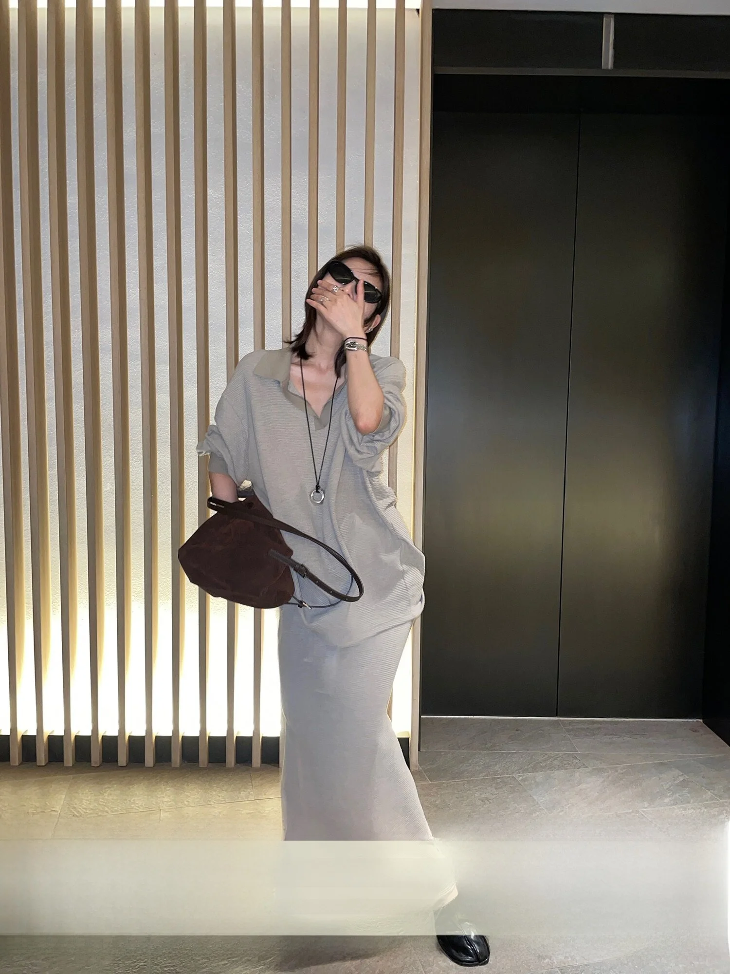 Lazy High nce Ne Sweatirt Skirt orts Set Spring Faion Women's Ensemble Long Sve Streetwear Outfit
Lazy High nce Ne Sweatirt Skirt orts Set Spring Faion Women's Ensemble Long Sve Streetwear Outfit