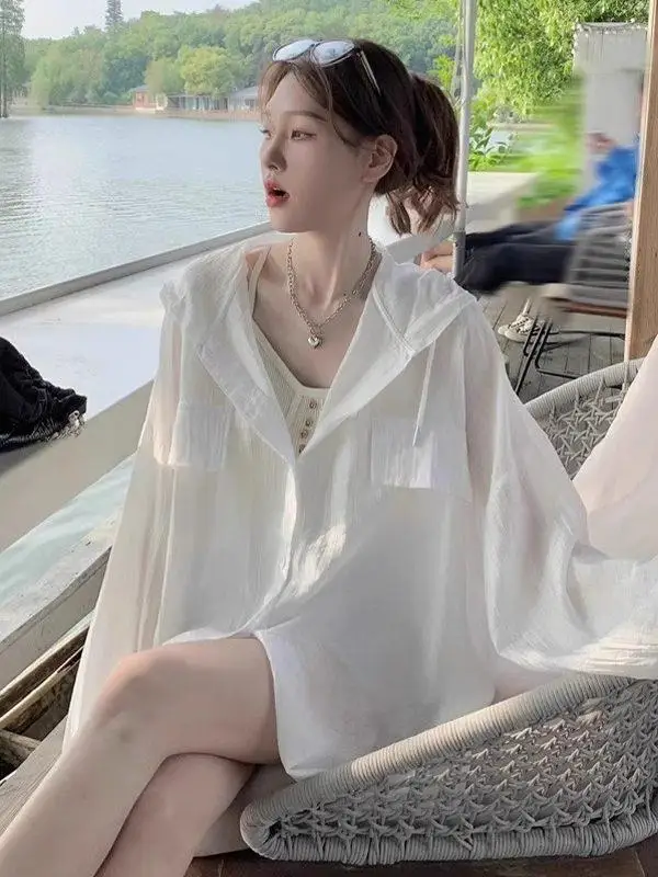 Hooded Long Sleeve UV Protection Shirt Women's Thin Summer New Casual Loose Lazy Style Breathable Blouse Fashionable All-match
Hooded Long Sleeve UV Protection Shirt Women's Thin Summer New Casual Loose Lazy Style Breathable Blouse Fashionable All-match
