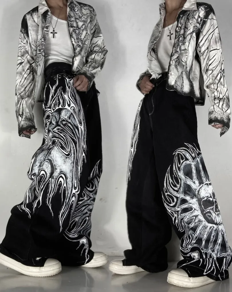 Gothic American New Pattern Printing Baggy Jeans Men High Street Vintage Y2K Hip Hop Fashion Casual Joker Couple Wide-leg Pants
Gothic American New Pattern Printing Baggy Jeans Men High Street Vintage Y2K Hip Hop Fashion Casual Joker Couple Wide-leg Pants