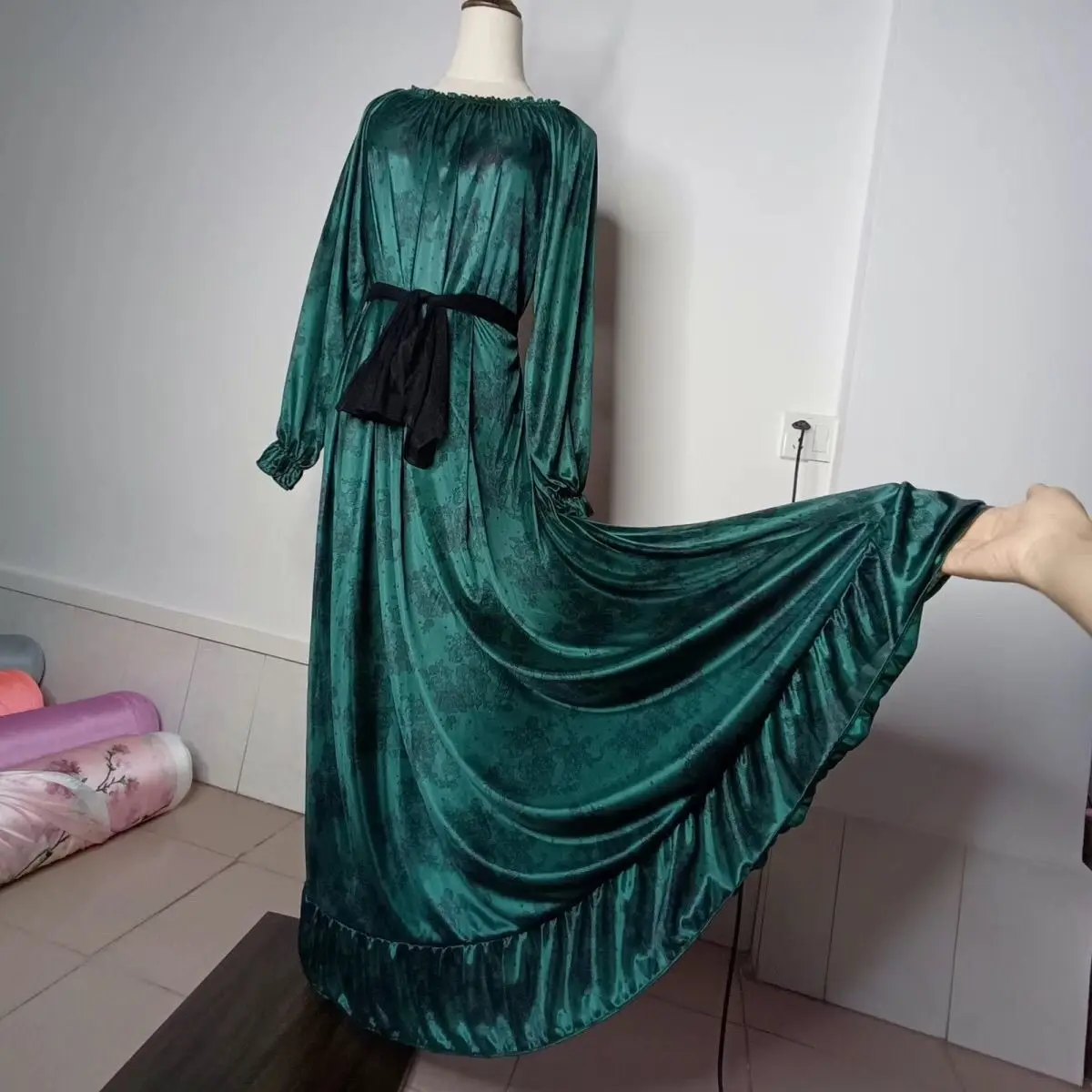 Sexy Women Super Long Bathrobe Plus Size Autumn Winter New Bath Robe Female Sleepwear Lady Long Dressing Gown Sleeping Wear
Sexy Women Super Long Bathrobe Plus Size Autumn Winter New Bath Robe Female Sleepwear Lady Long Dressing Gown Sleeping Wear