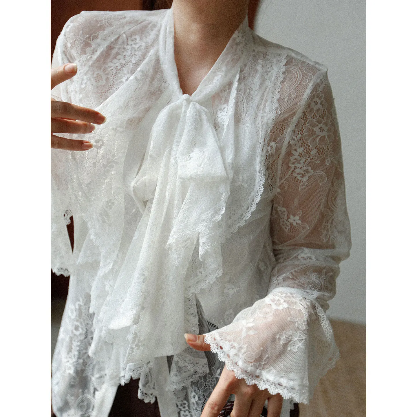 A1st Editor Store Romantic Embroidered White Lace Shirt Women's Long Sleeve Gauze Transparent Blouse French Style Loose Fit
A1st Editor Store Romantic Embroidered White Lace Shirt Women's Long Sleeve Gauze Transparent Blouse French Style Loose Fit