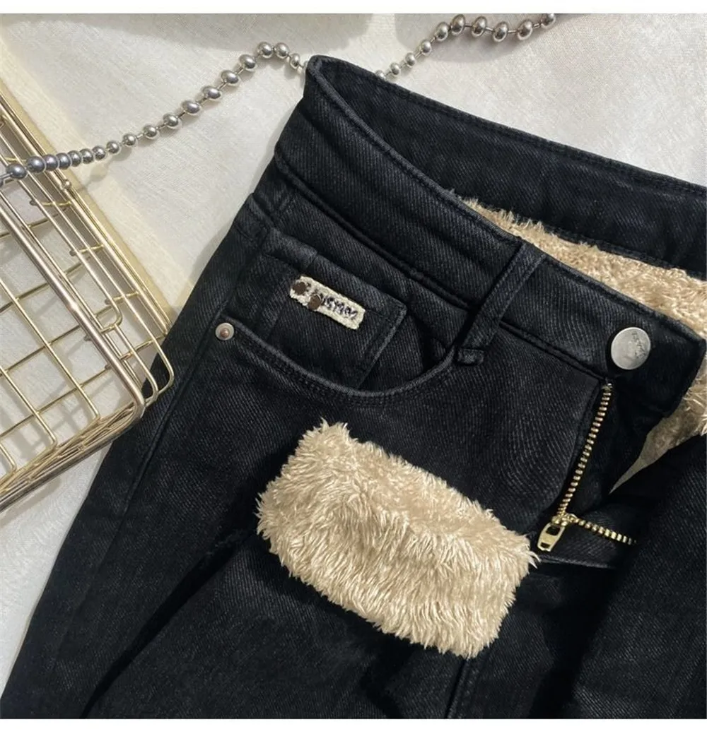 Vintage Thermal Thicken Skinny Warm Winter Jeans Women Fleece Button Pencil Stretch Slim Denim Pants Plush Mom 90s Denim Trouser
Vintage Thermal Thicken Skinny Warm Winter Jeans Women Fleece Button Pencil Stretch Slim Denim Pants Plush Mom 90s Denim Trouser