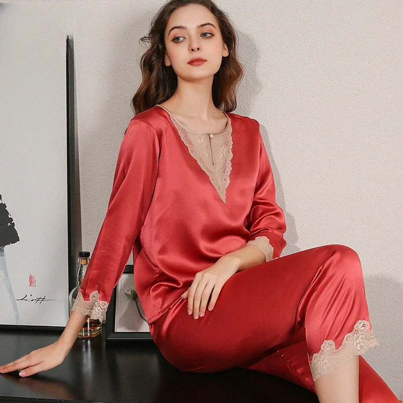 Women's 100% Silk Sleepwear 2PCS Pajamas Sets Spring Summer Solid Long Sleeve Shirt and Trousers Lace Trim Real Silk Pajama Sets
Women's 100% Silk Sleepwear 2PCS Pajamas Sets Spring Summer Solid Long Sleeve Shirt and Trousers Lace Trim Real Silk Pajama Sets