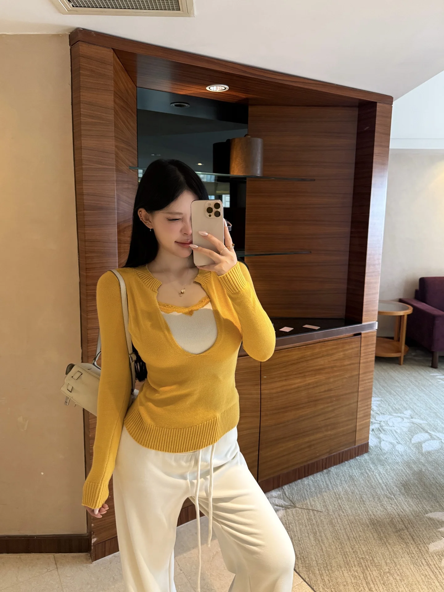 Slim Fit Knitted Sweater for Women Warmth Faux Two-Piece Style Micro plus Size round Neck Long Sleeve Korean Style Commute Wind
Slim Fit Knitted Sweater for Women Warmth Faux Two-Piece Style Micro plus Size round Neck Long Sleeve Korean Style Commute Wind
