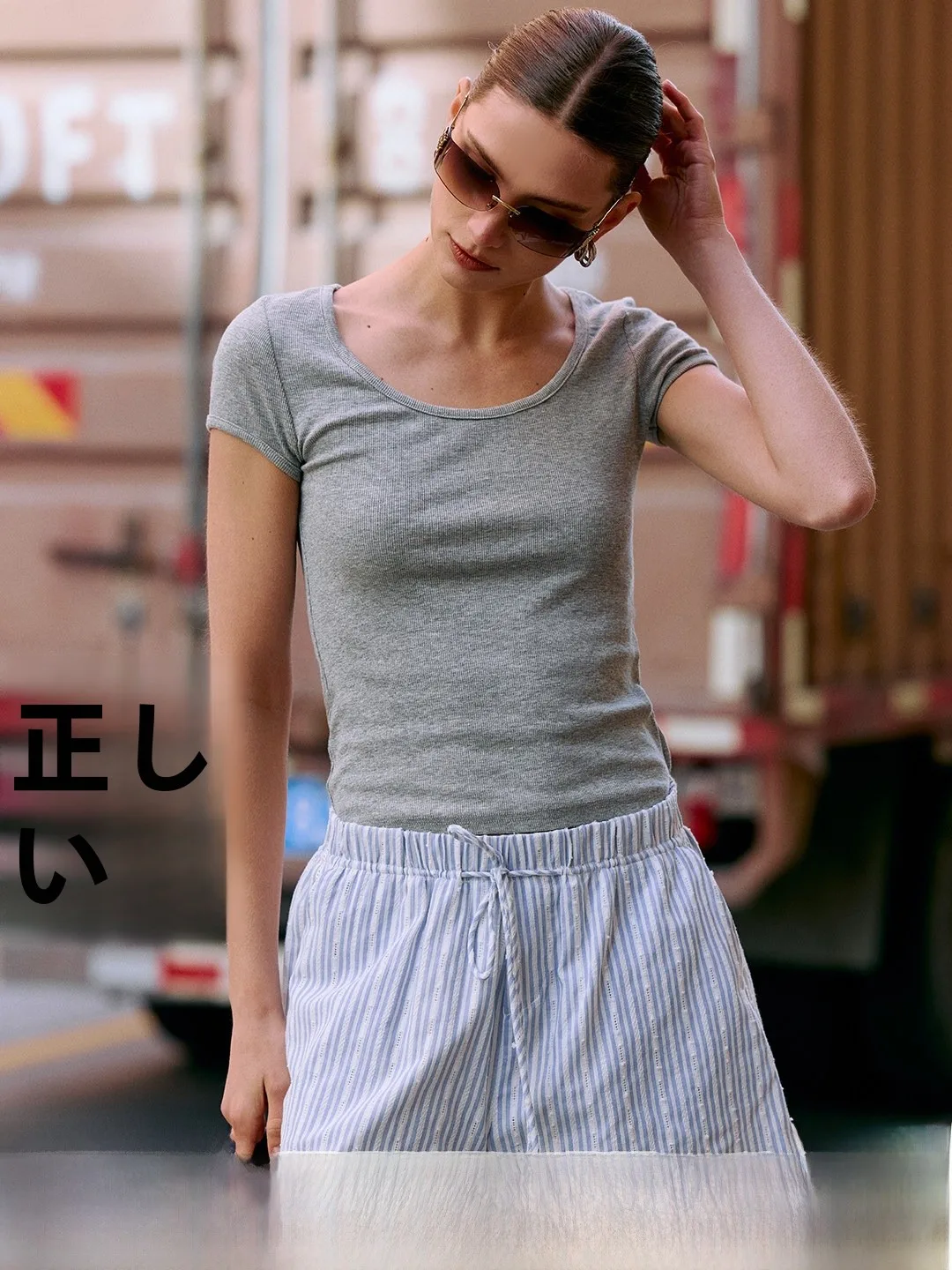Luna7xi Women's Basic round Neck Short Sleeve T-shirt High Elastic Breathable Slim Fit Short Length Base Shirt Top
Luna7xi Women's Basic round Neck Short Sleeve T-shirt High Elastic Breathable Slim Fit Short Length Base Shirt Top