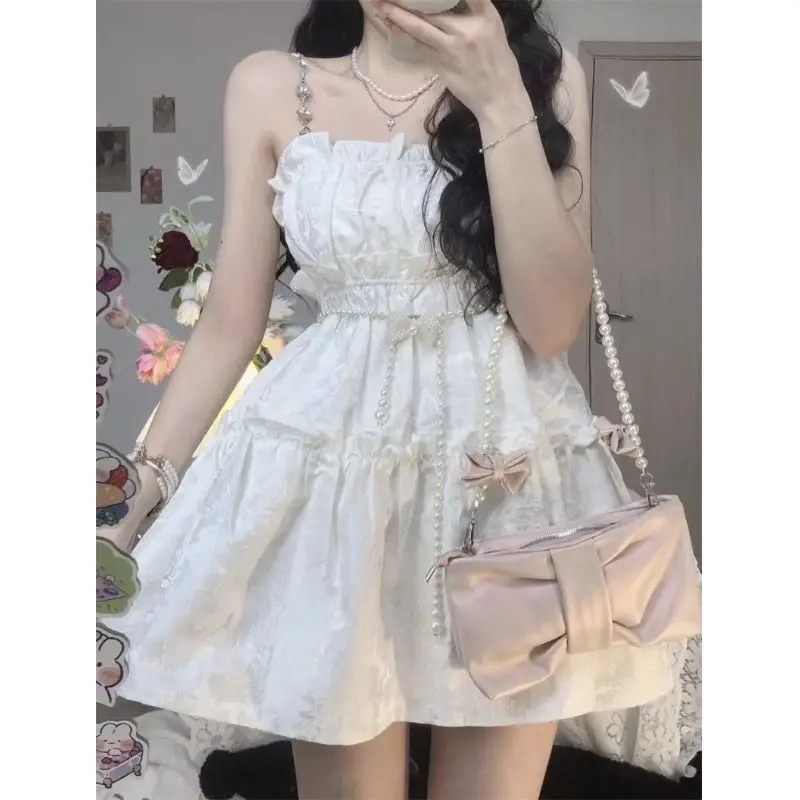 Cute Sweet and Gentle Princess Style French White Suspender Dress with a Small Waisted Short Skirt
Cute Sweet and Gentle Princess Style French White Suspender Dress with a Small Waisted Short Skirt