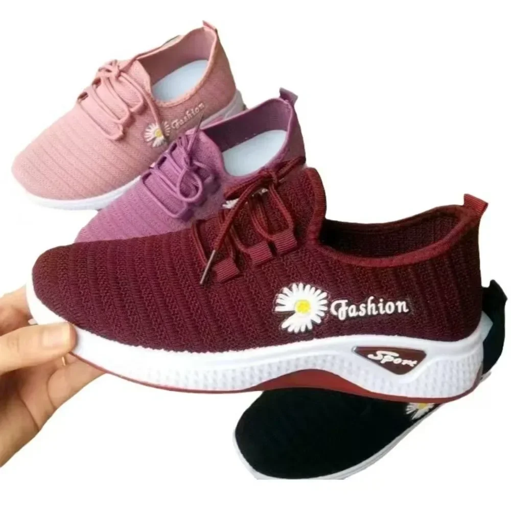 New Fashionable Women's Sports Shoes Breathable Soft Soled Mesh Fabric,lightweight Casual Shoes,coconut Shoes for Running
New Fashionable Women's Sports Shoes Breathable Soft Soled Mesh Fabric,lightweight Casual Shoes,coconut Shoes for Running