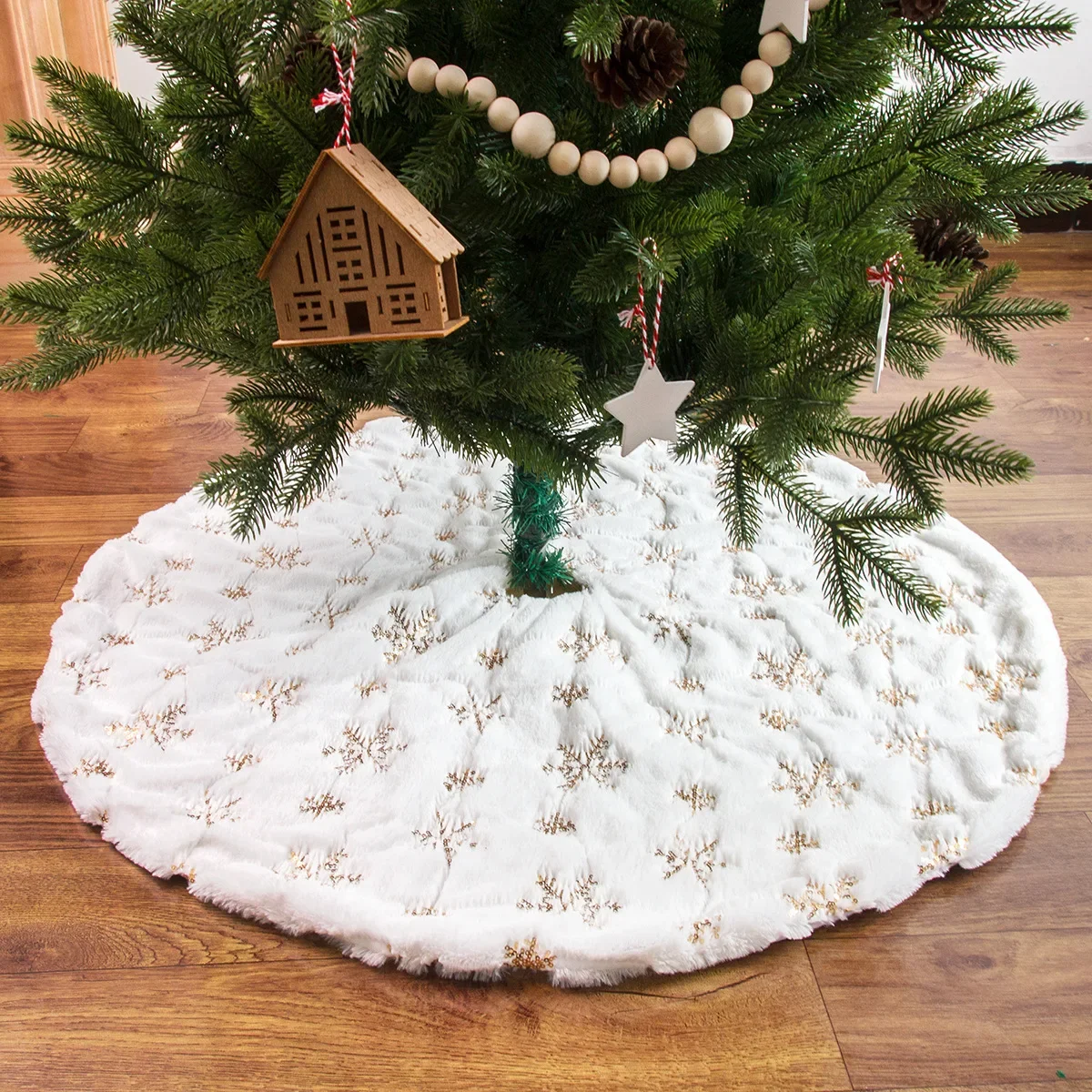 High-Quality Creative Christmas Tree Skirt Christmas Trees Foot Carpet Skirts Mat New Year Home Party Supplies 2025
High-Quality Creative Christmas Tree Skirt Christmas Trees Foot Carpet Skirts Mat New Year Home Party Supplies 2025